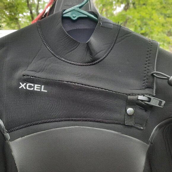Xcel Axis X 4/3 Woman's Wetsuit Size 6 - Picture 5 of 6